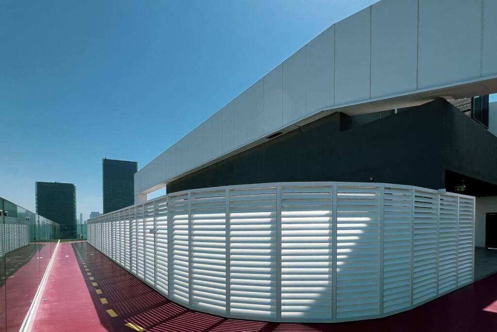 Apartamento Chic 2 Bed Near Trade Centre With 5 Star Amenities Dubái Exterior foto