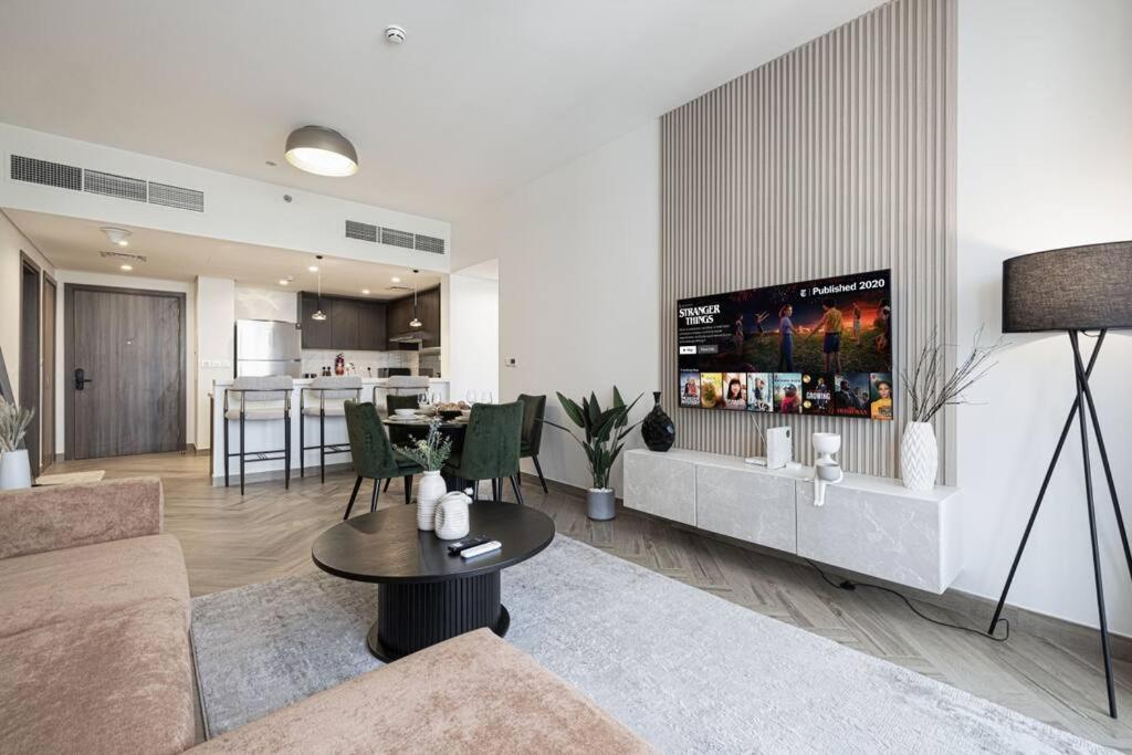 Apartamento Chic 2 Bed Near Trade Centre With 5 Star Amenities Dubái Exterior foto