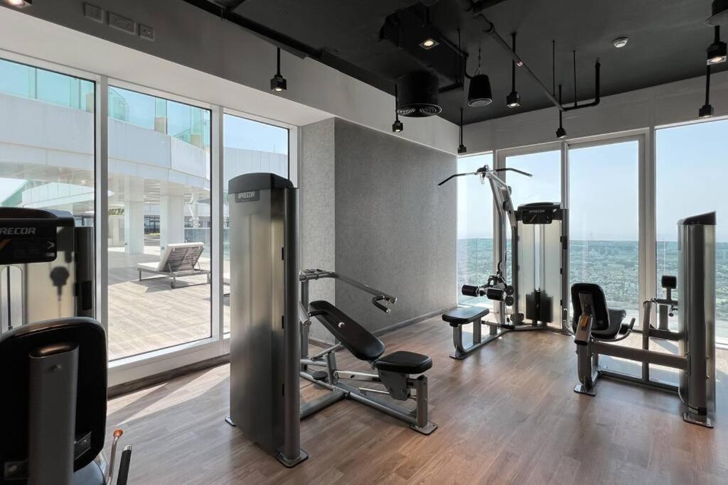 Apartamento Chic 2 Bed Near Trade Centre With 5 Star Amenities Dubái Exterior foto