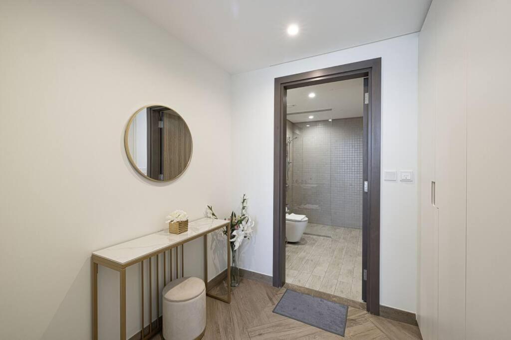 Apartamento Chic 2 Bed Near Trade Centre With 5 Star Amenities Dubái Exterior foto