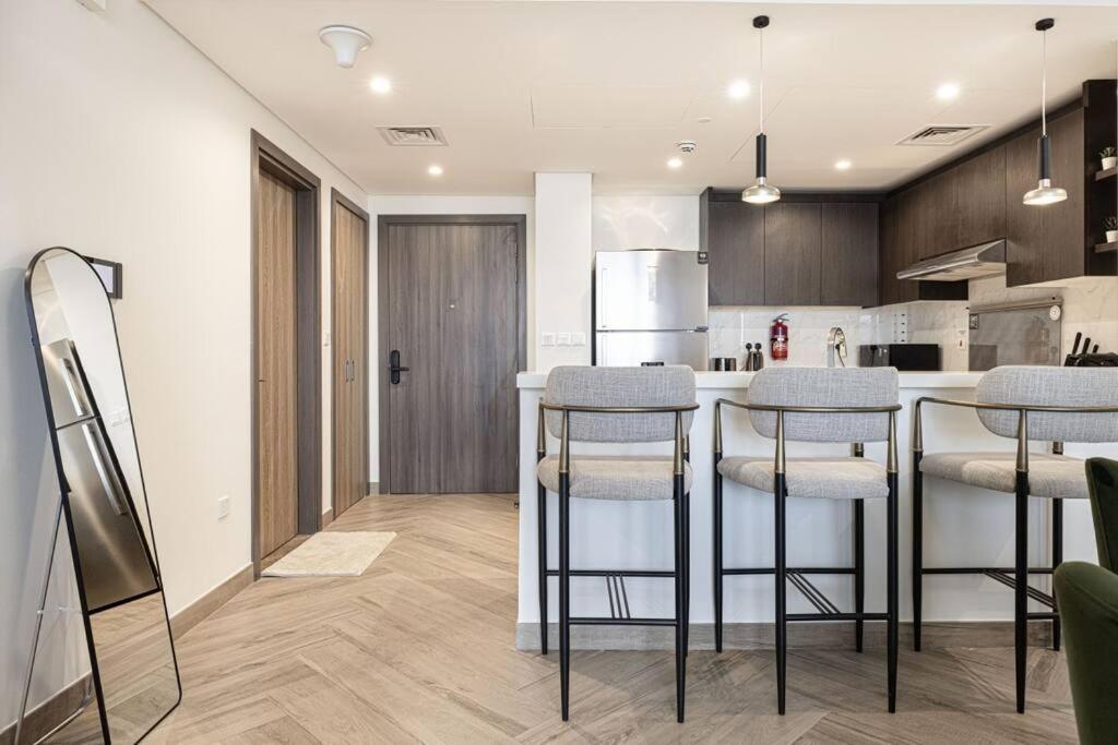 Apartamento Chic 2 Bed Near Trade Centre With 5 Star Amenities Dubái Exterior foto